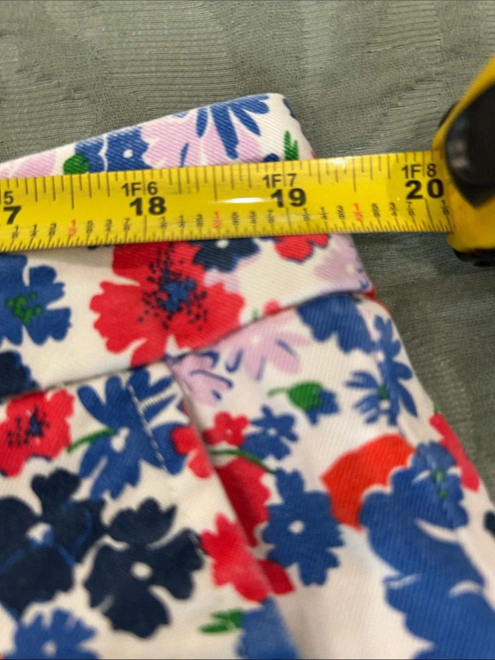 Lands' End Men's Floral Shorts - White, Navy, Pink, Red